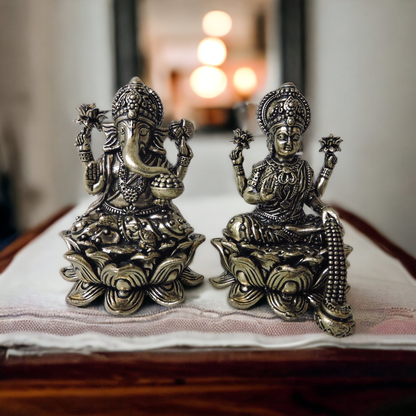Brass Laxmi by Satgurus