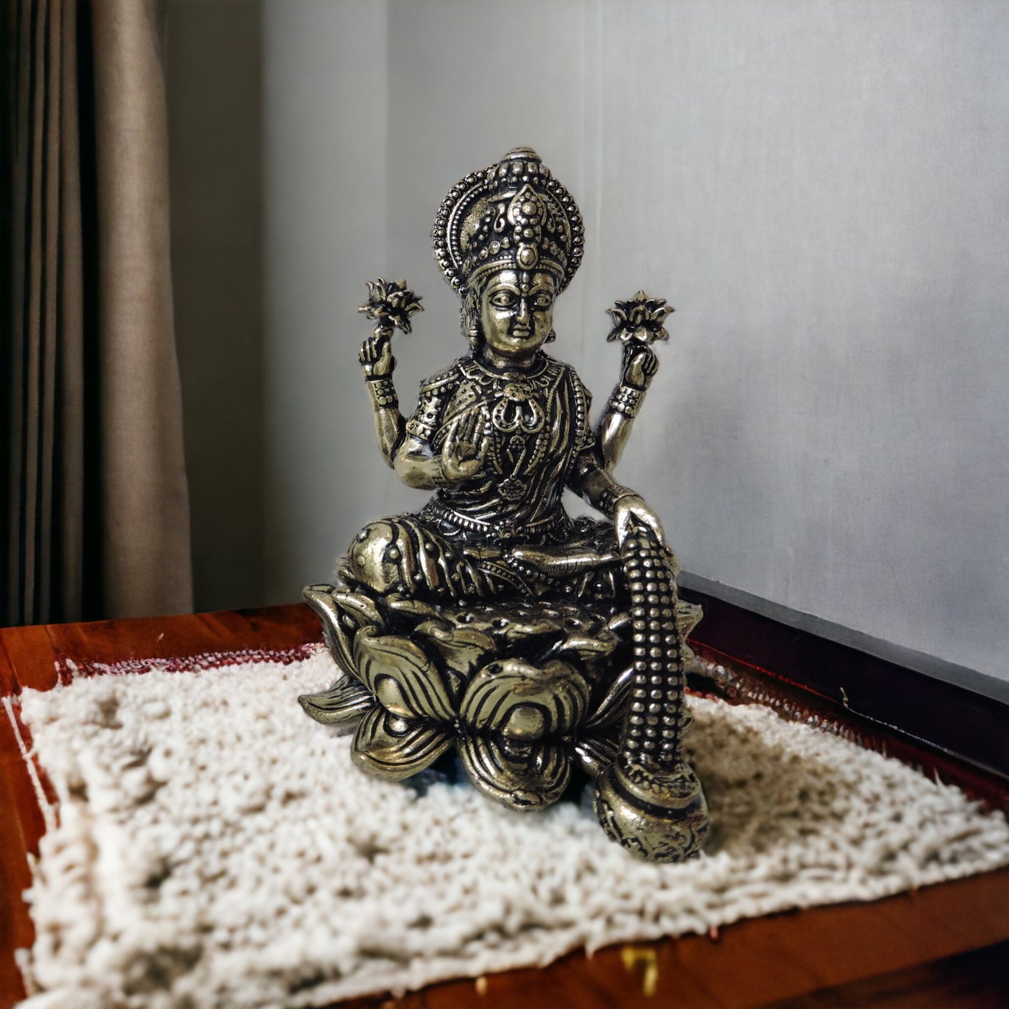 Brass Laxmi by Satgurus