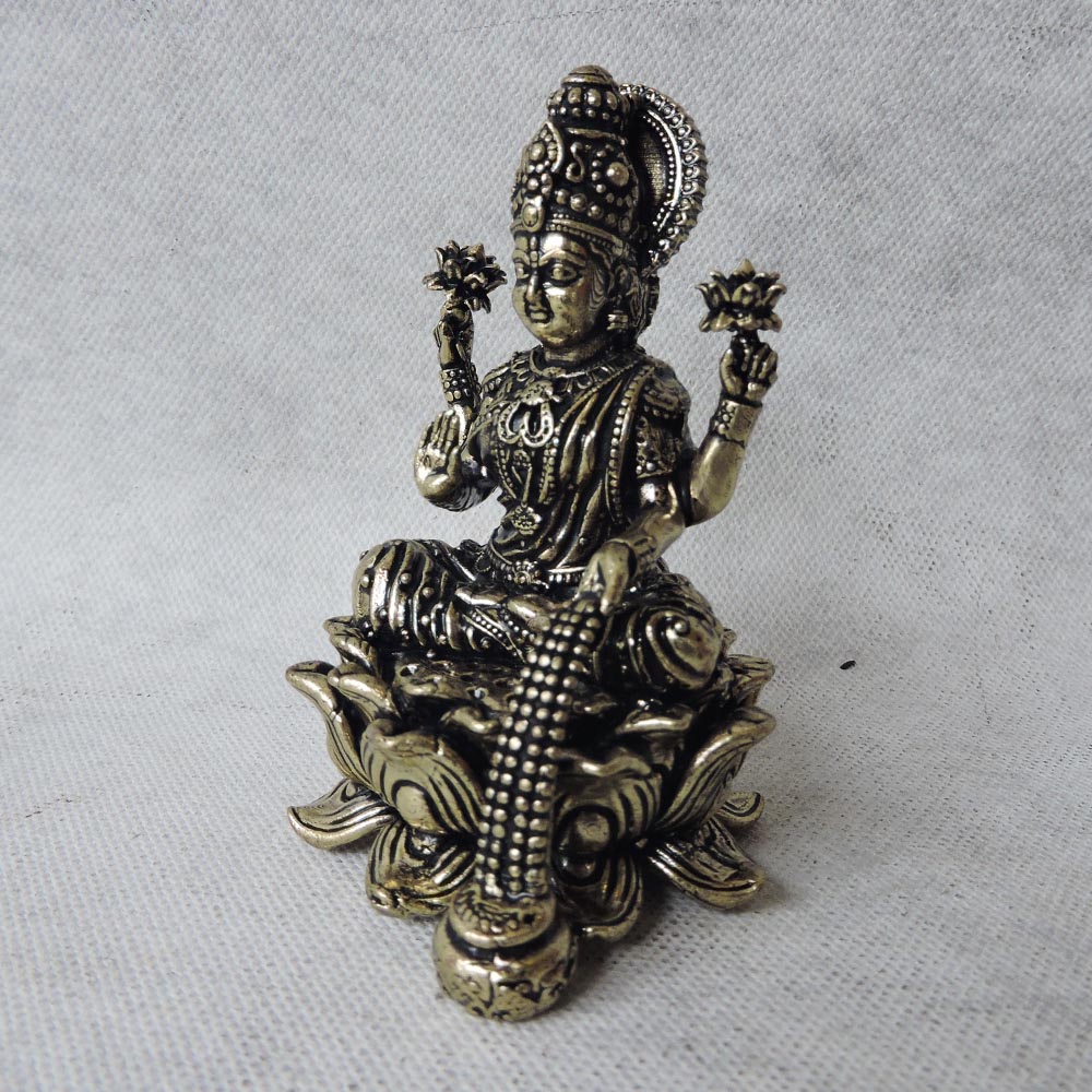 Brass Laxmi by Satgurus