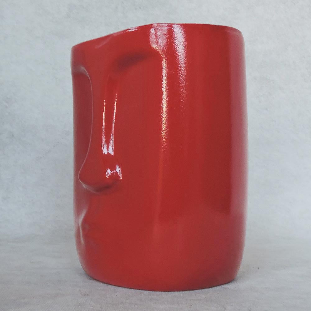 Red Face Vase by Satgurus