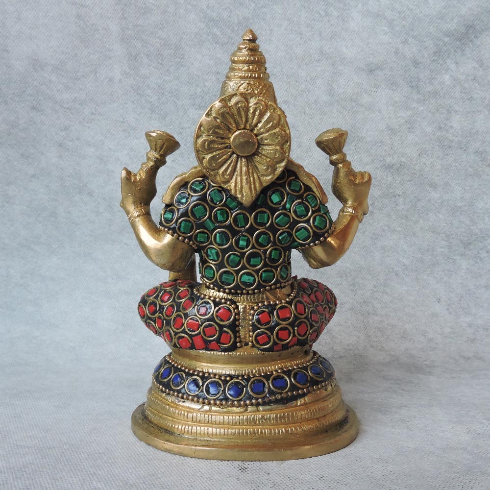 Laxmi Sitting On Round Base by Satgurus