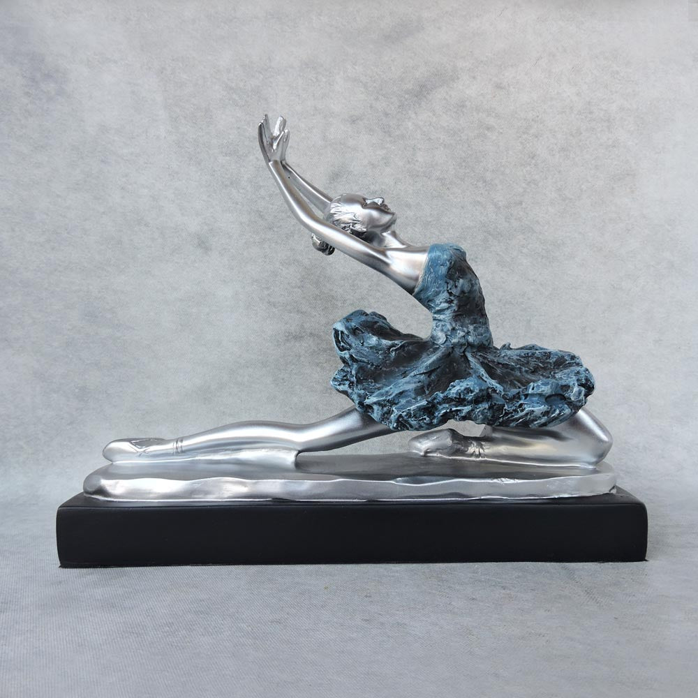 Split Ballet Dancer by Satgurus