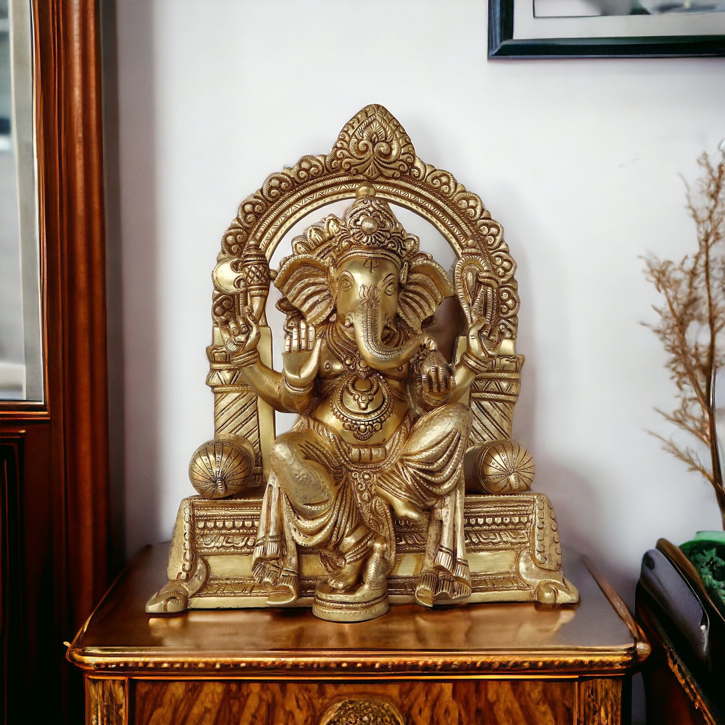 Arch Ganesha by Satgurus