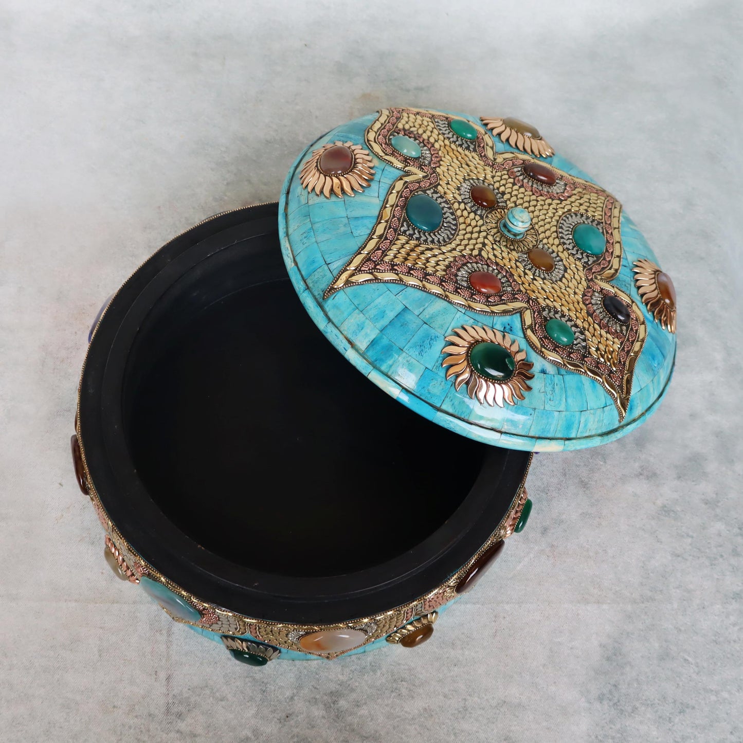 Tortilla Box With Stone Work / Blue by Satgurus