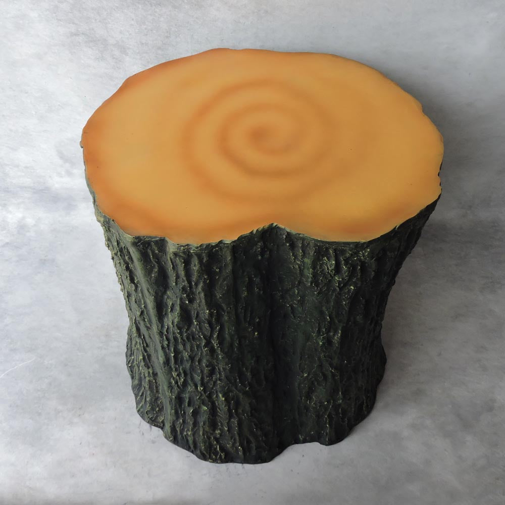 Bark Stool / Green by Satgurus