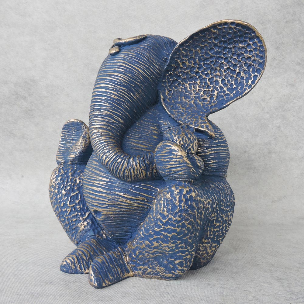 Vakratunda Ganesha / Blue by Satgurus