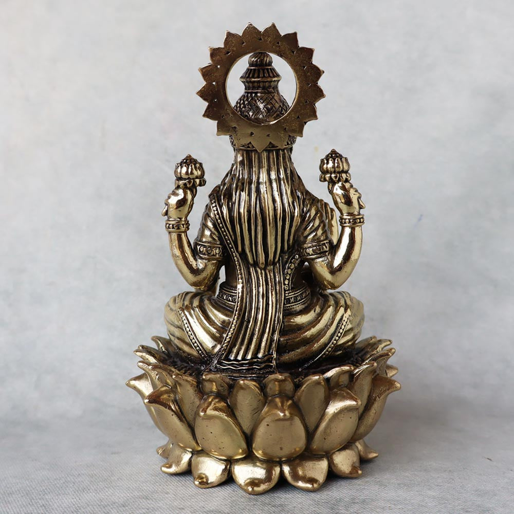 Ashtadhatu Goddess Laxmi by Satgurus