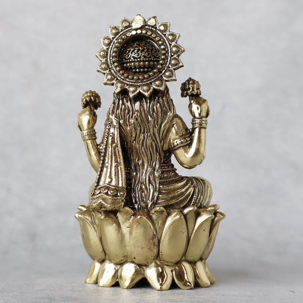 Ashtadhatu Laxmi Idol by Satgurus