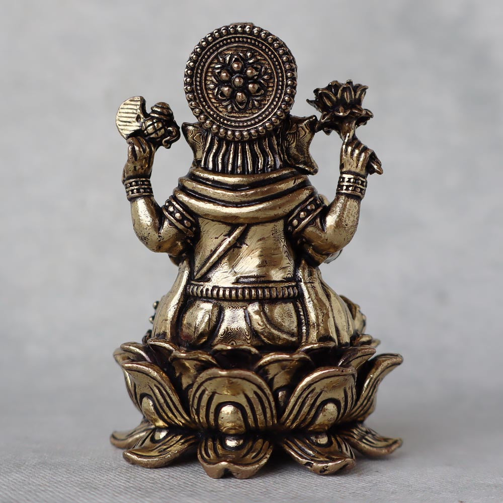 Ashtadhatu Ganesha Seated On Lotus by Satgurus