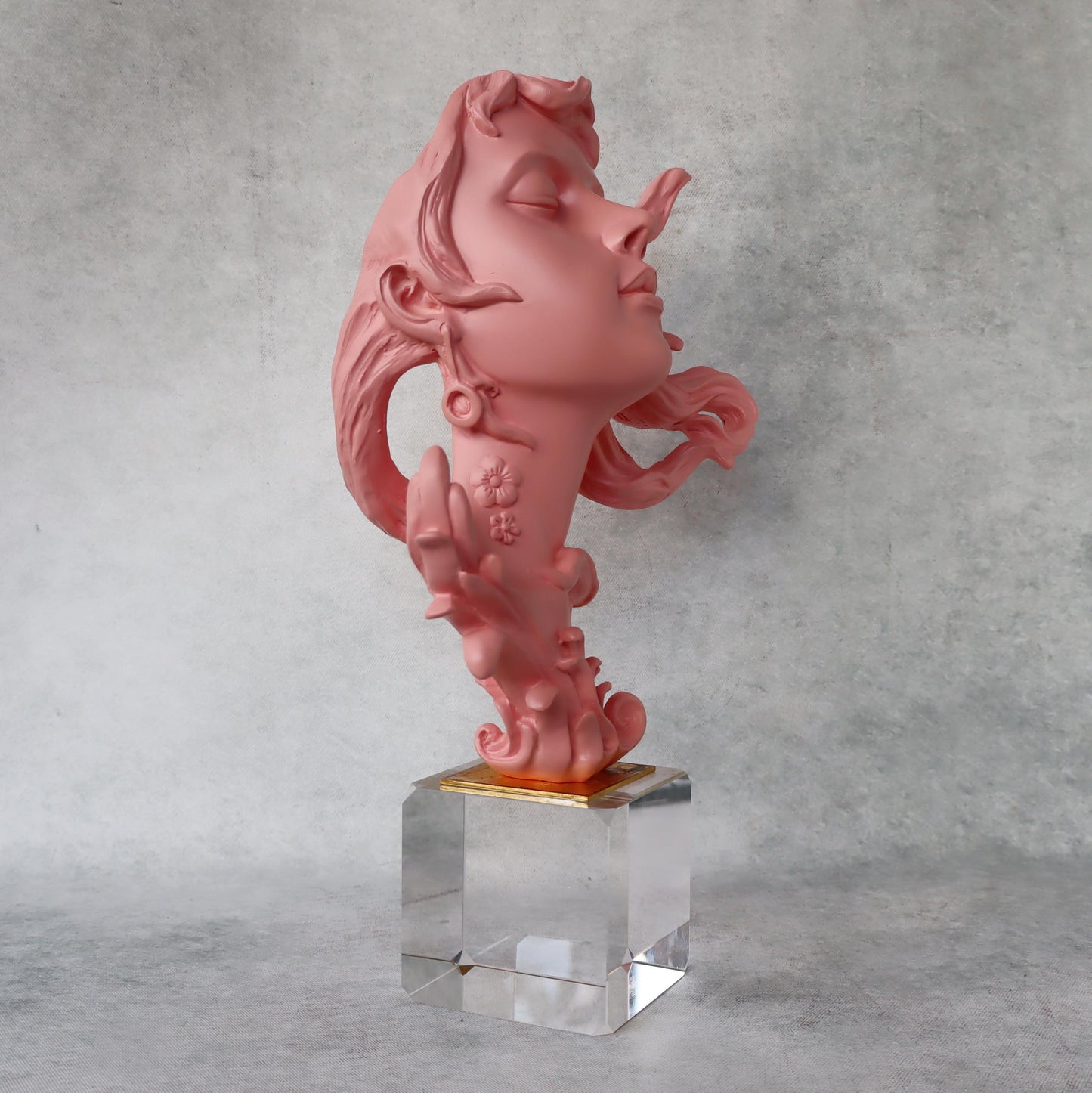 Lady Bust Sculpture by Satgurus