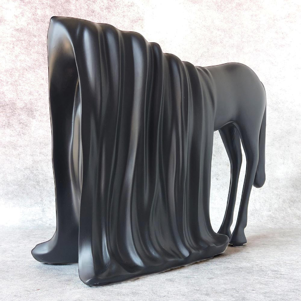 Abstract Horse / Black by Satgurus