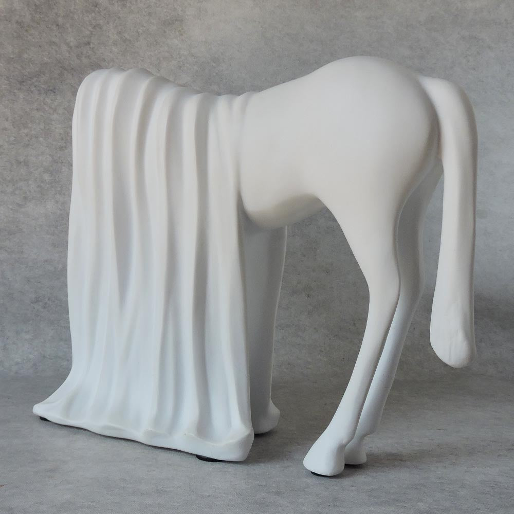 Abstract Horse / White by Satgurus
