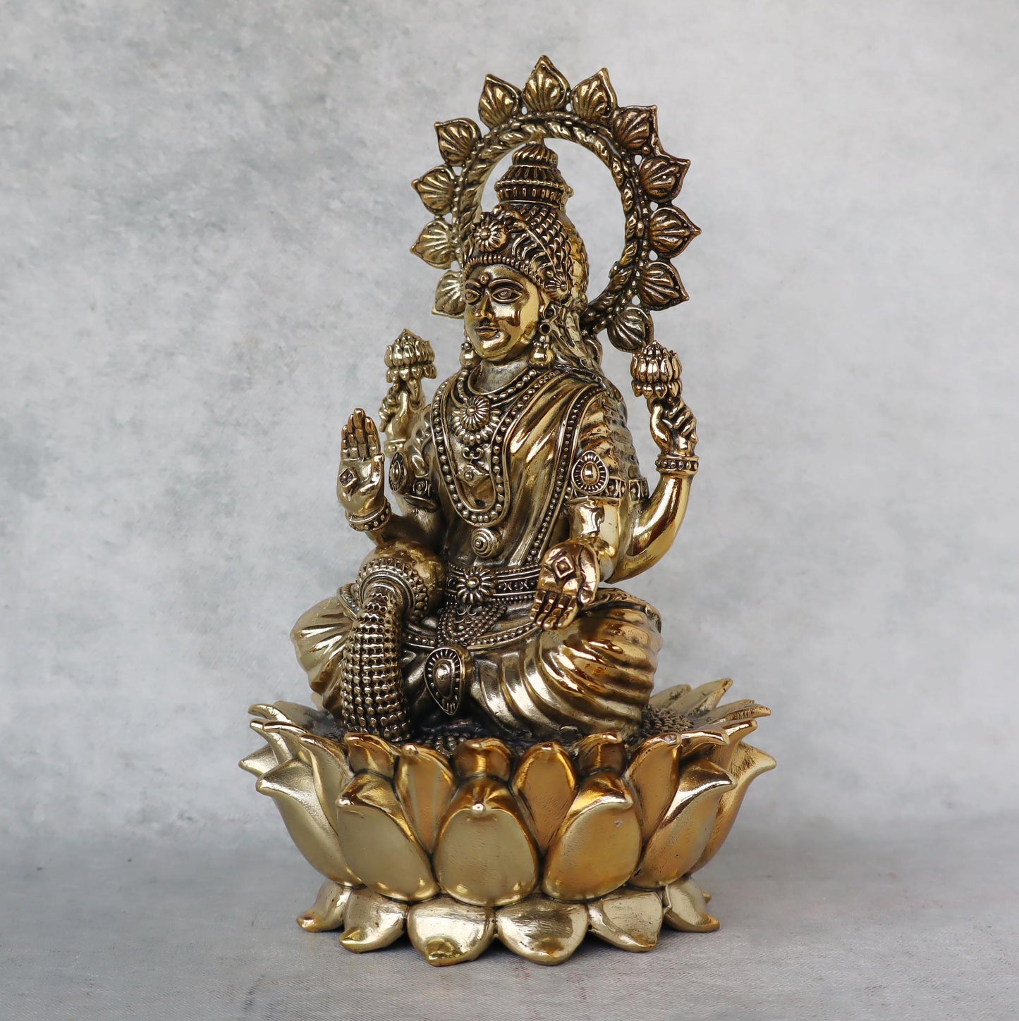 Ashtadhatu Lotus Lakshmi by Satgurus