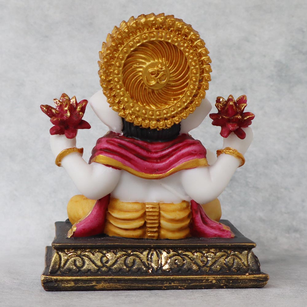Dagdu Ganesh by Satgurus