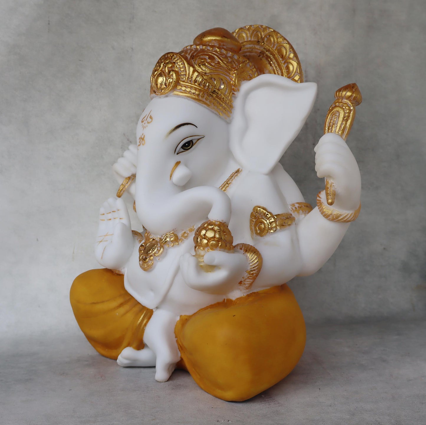 Sumukhi Ganesha by Satgurus