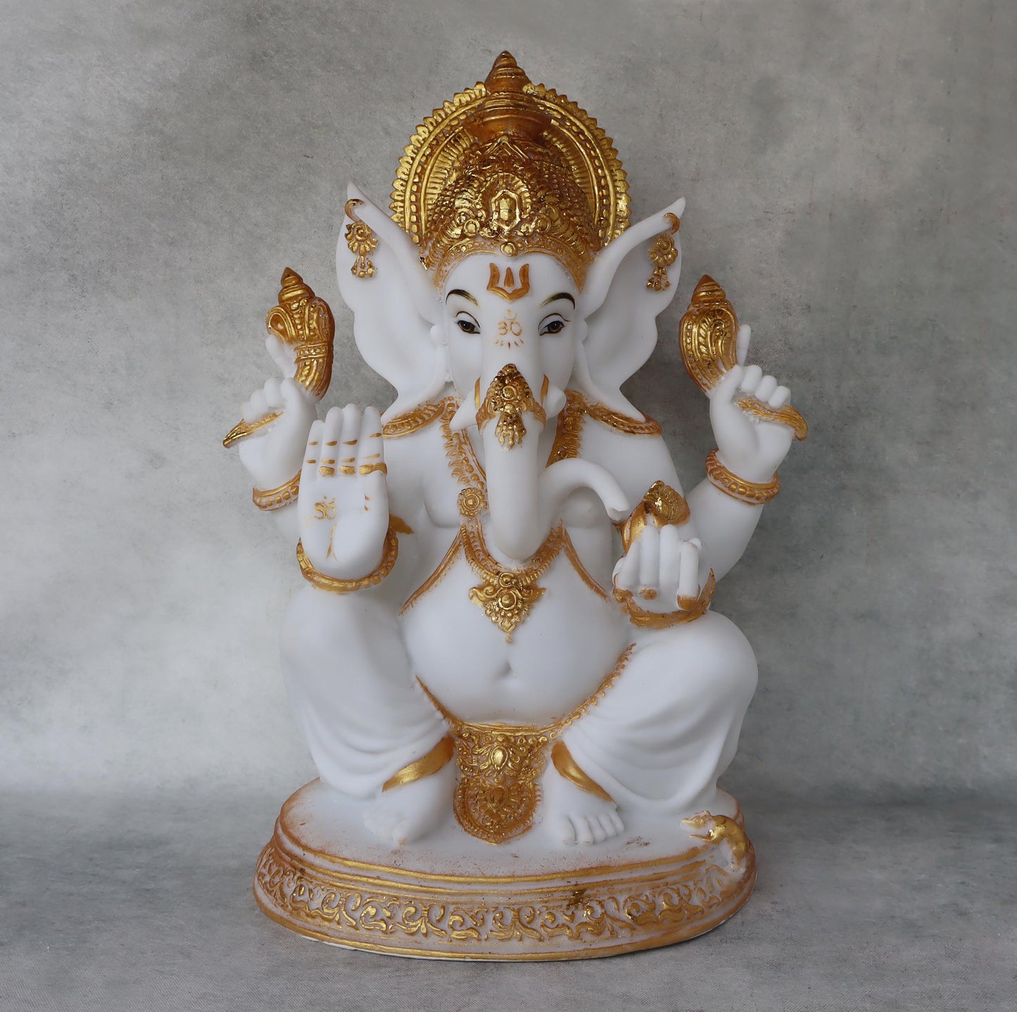 Sitting Ganesha by Satgurus