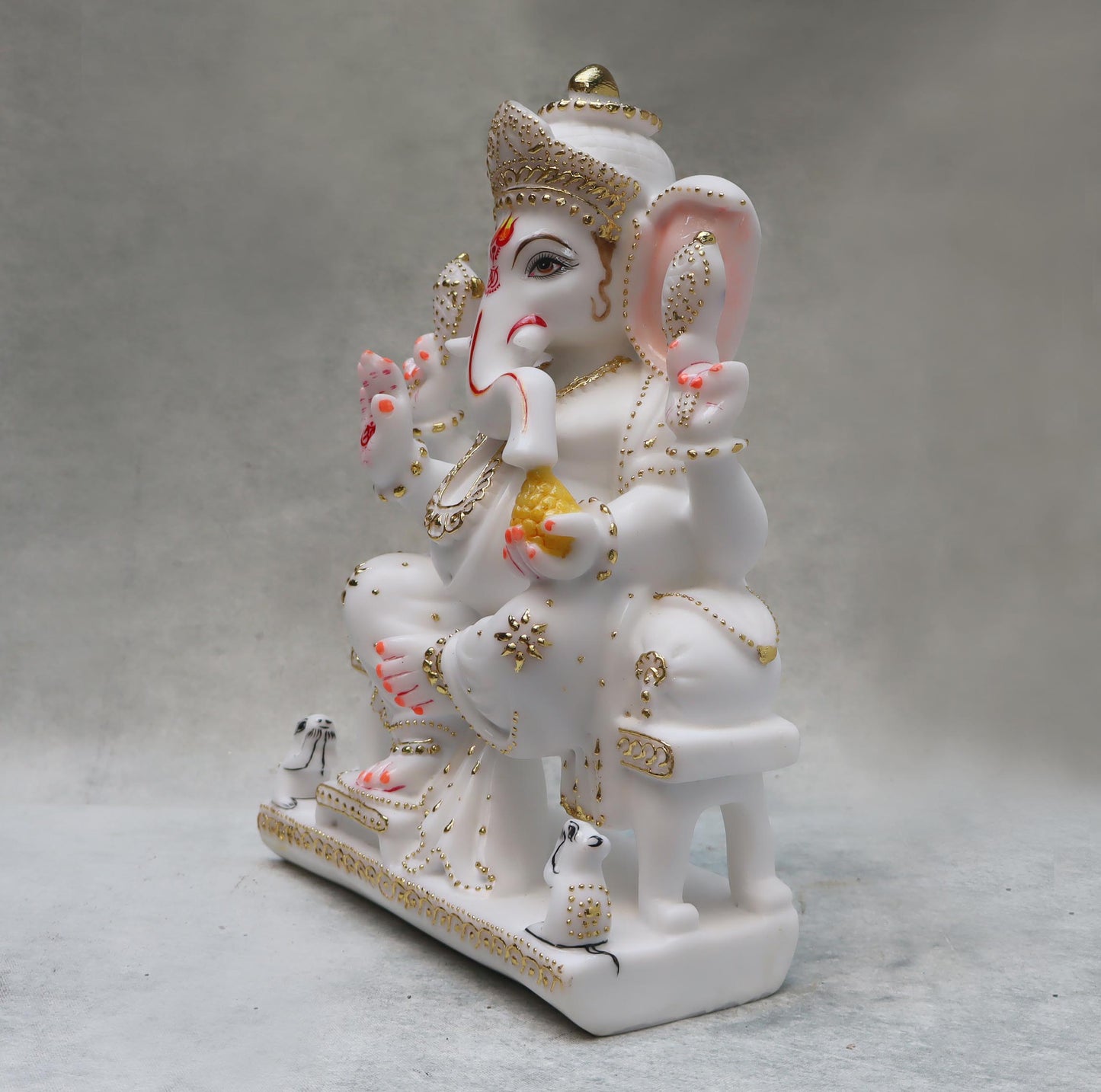 Devendrashika Ganesha Idol by Satgurus