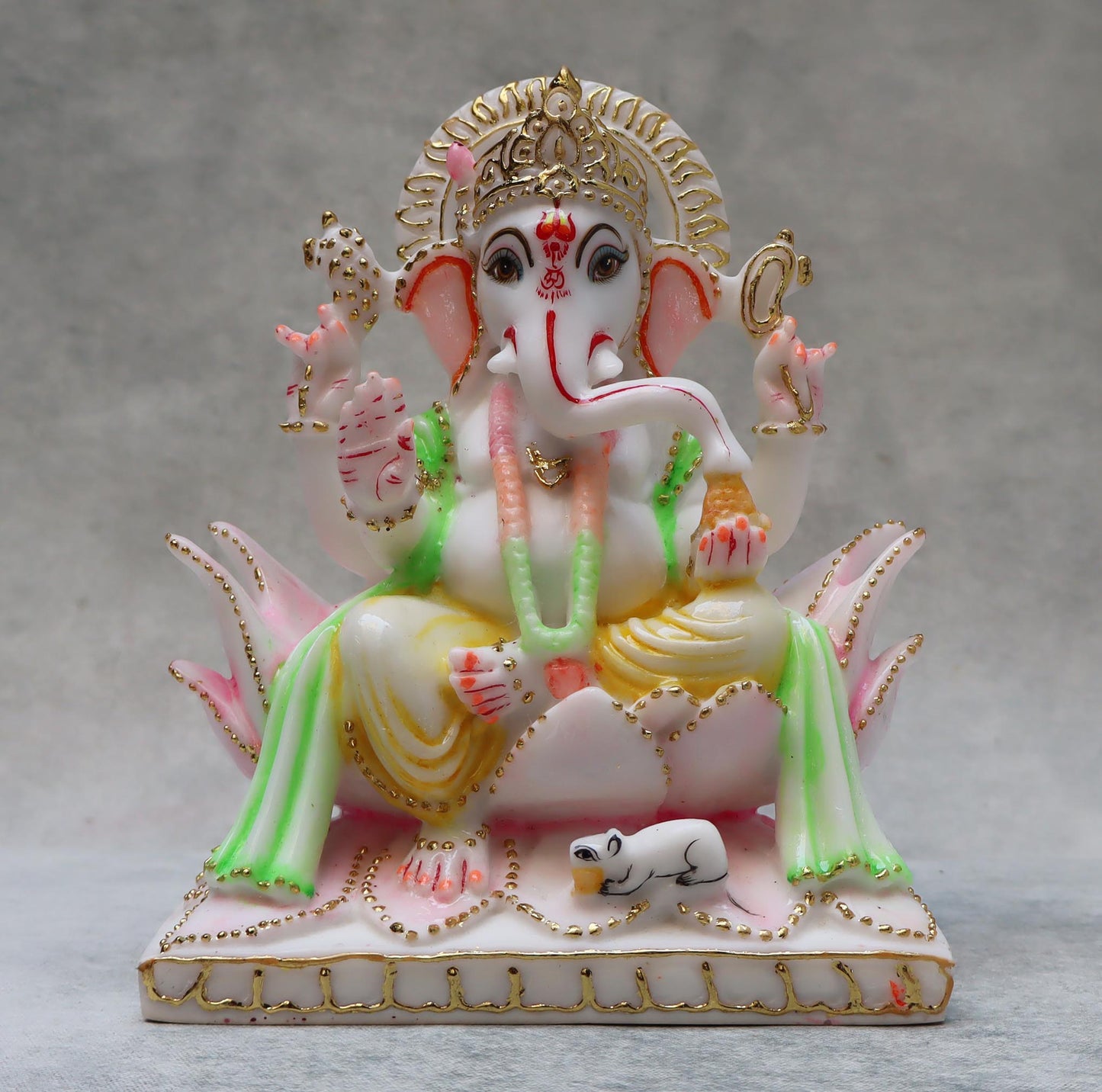Dharmik Ganesha by Satgurus