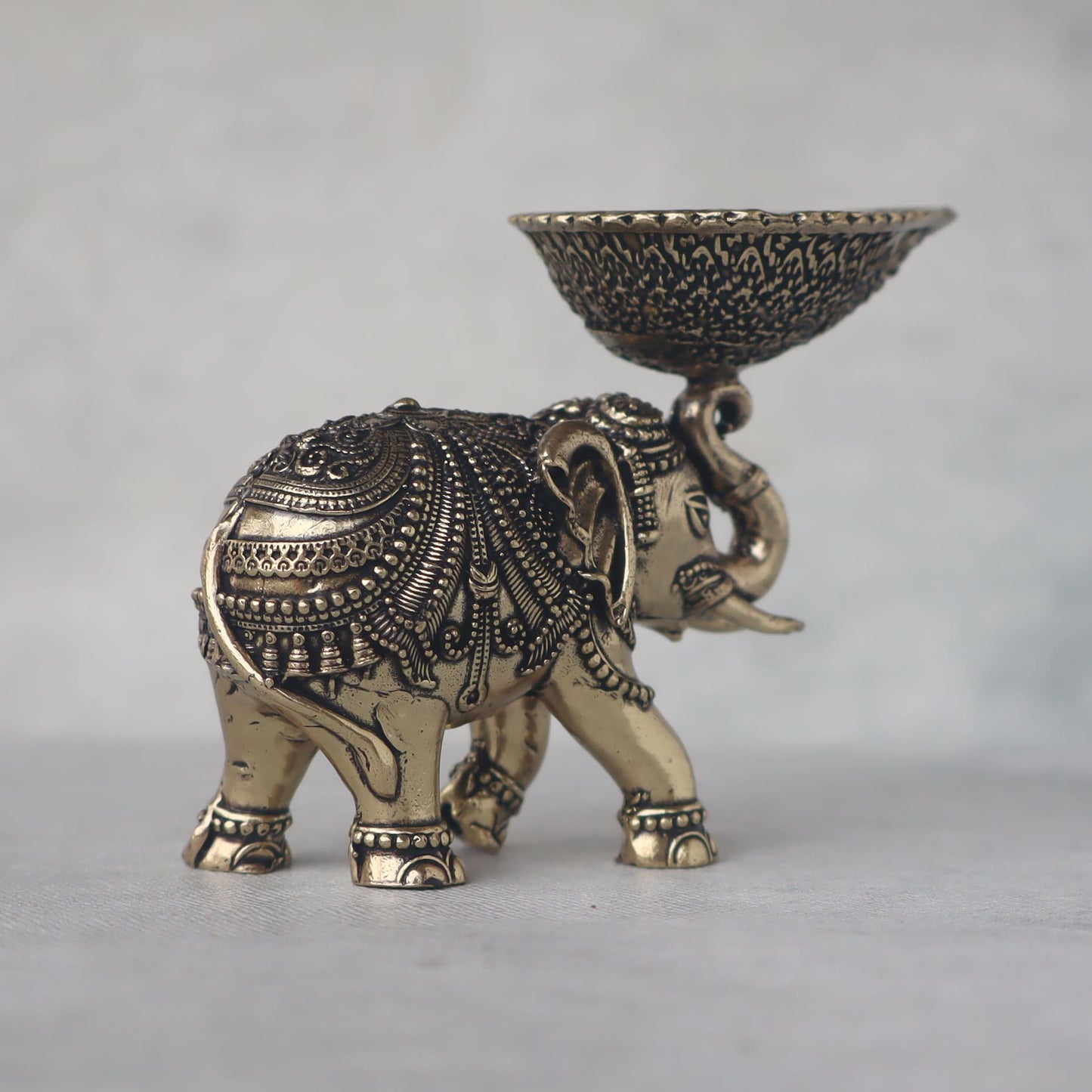 Ashtadhatu Diya Elephant by Satgurus