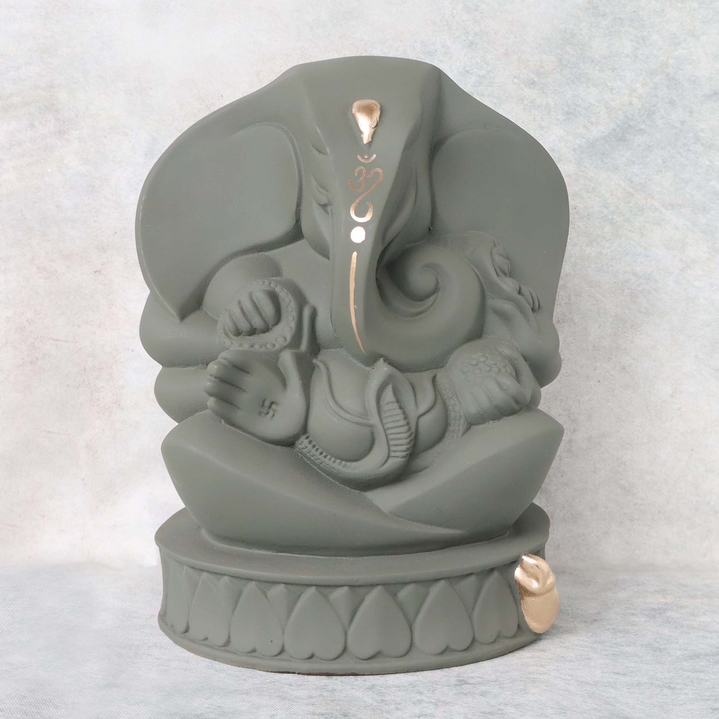 Southern Ganesha / Crocodile Green by Satgurus