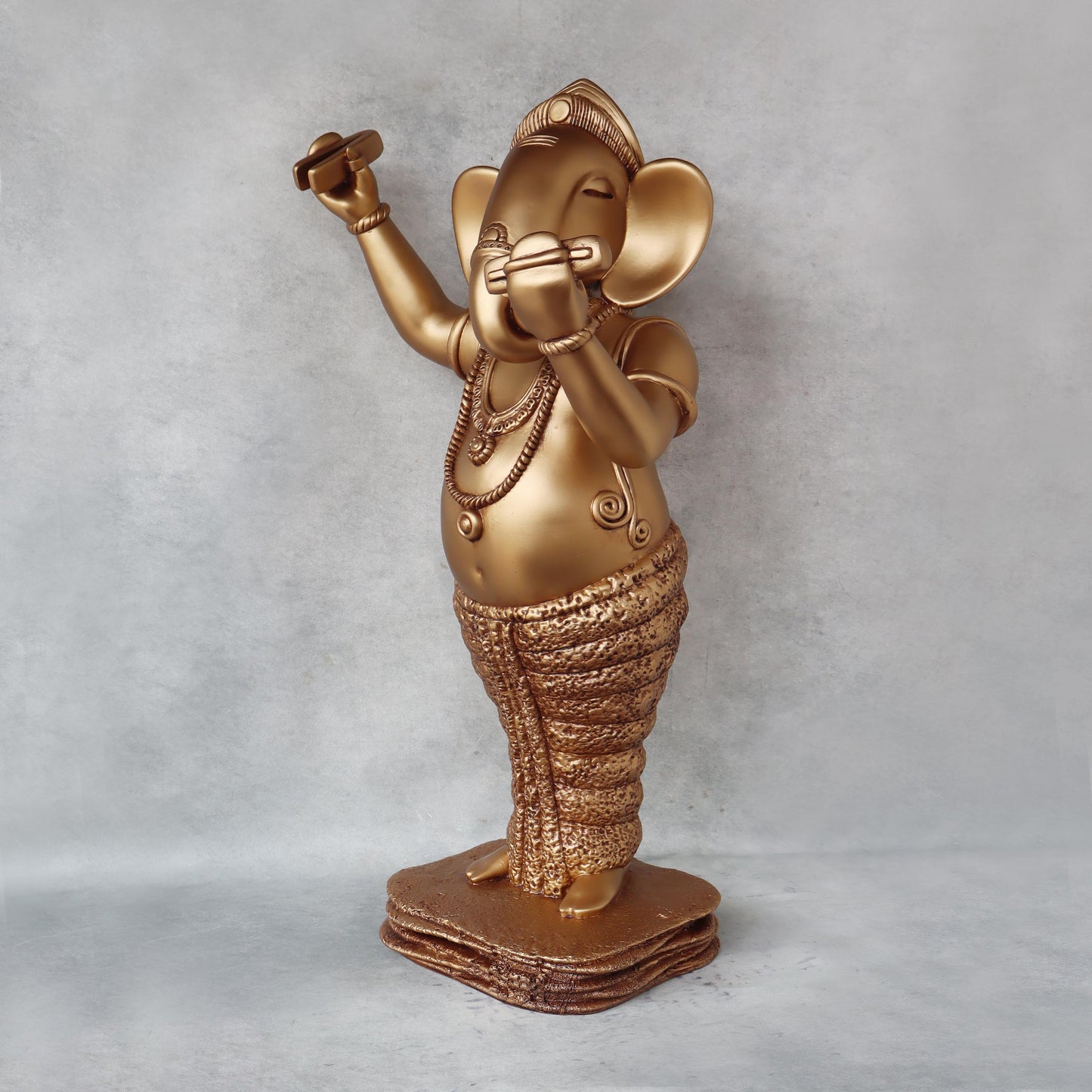 Bhajan Ganesha Golden by Satgurus
