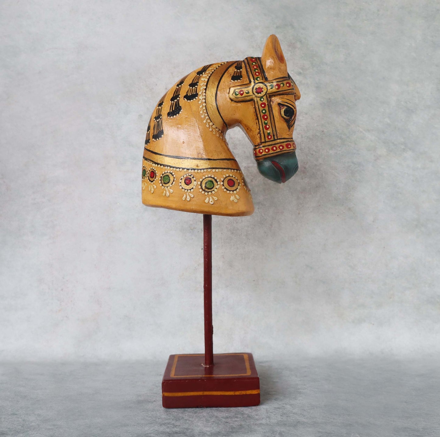 Horse Bust On Stand by Satgurus