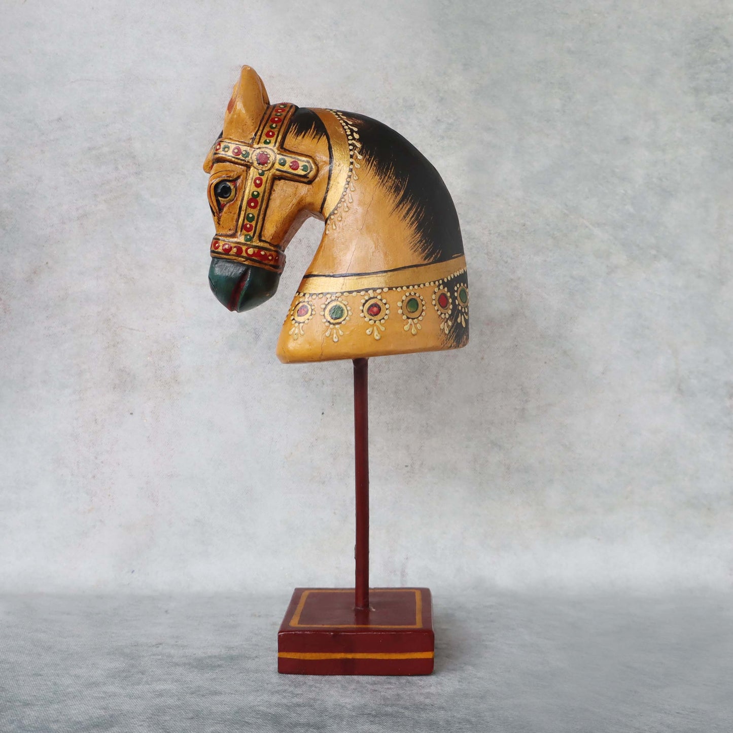 Horse Bust On Stand by Satgurus