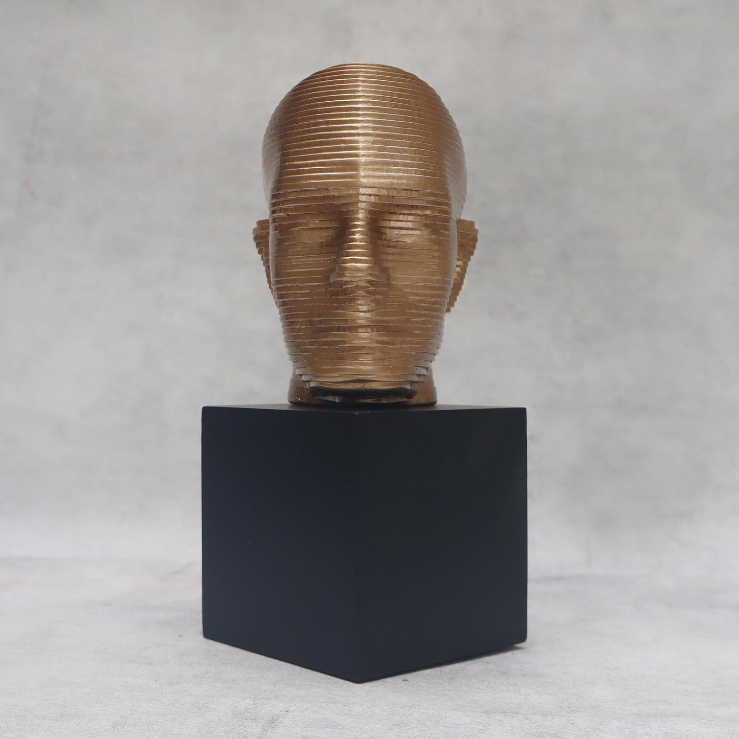 3D Dimensional Man Sculpture / Gold by Satgurus