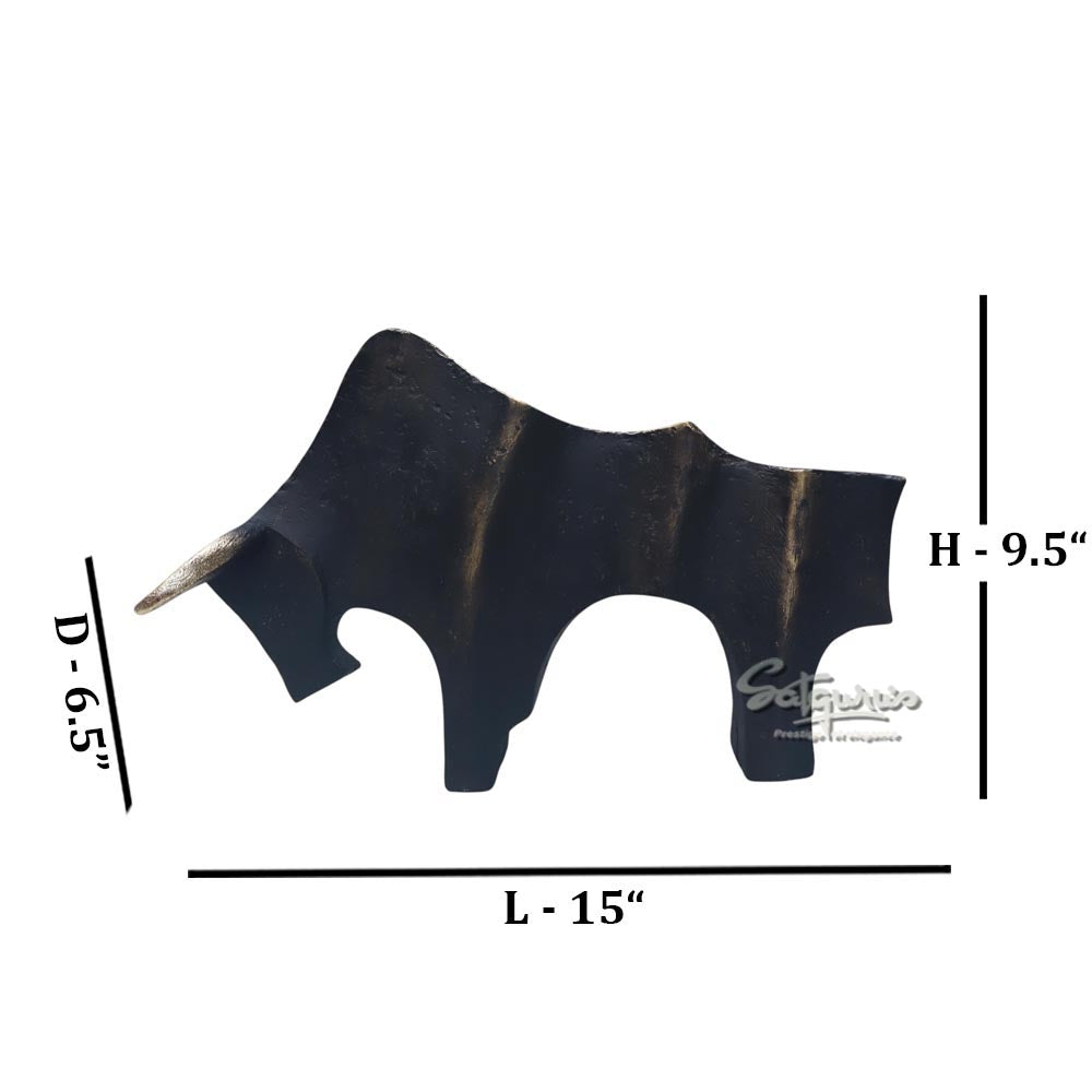 Regal Bull Sculpture by Satgurus