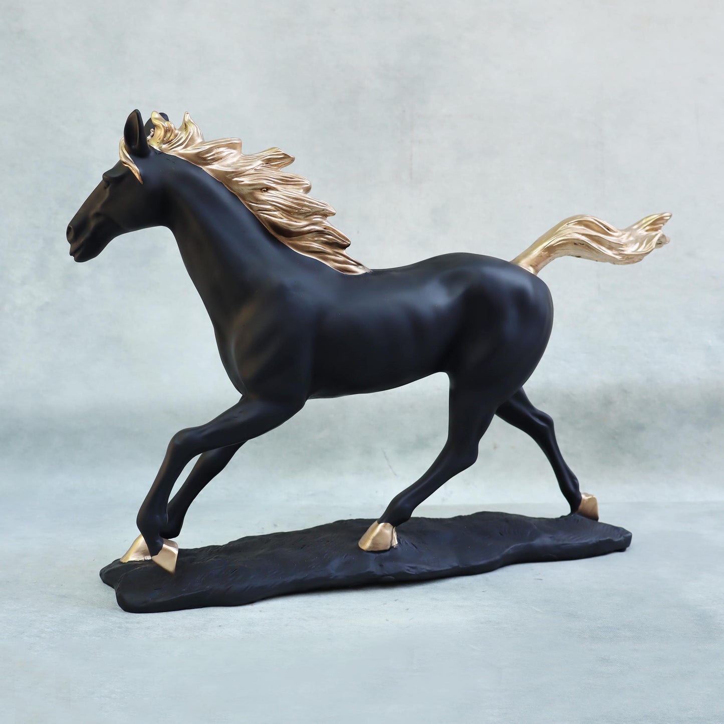 Classy Horse Statue In Black by Satgurs