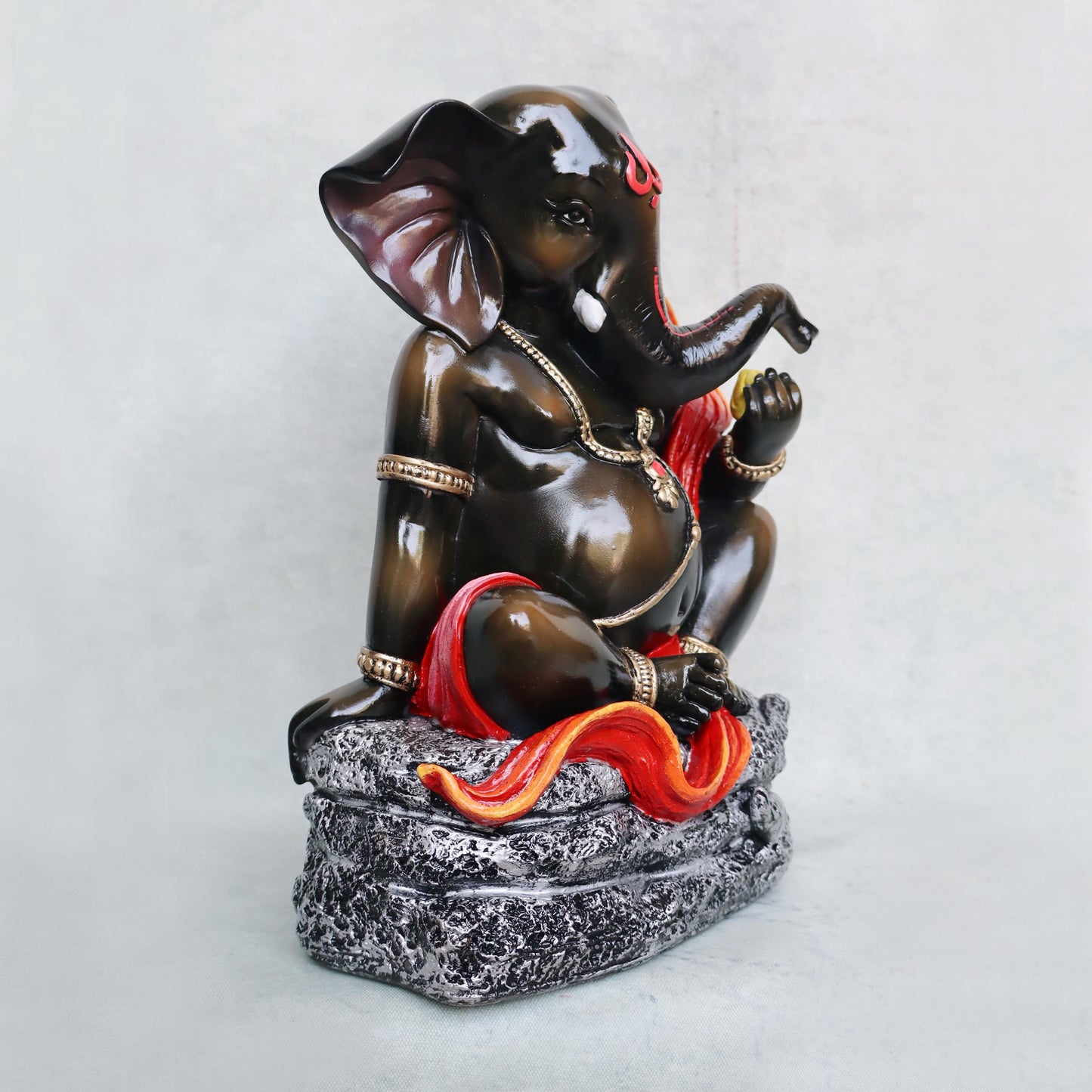 Black Taklu Ganesh by Satgurus