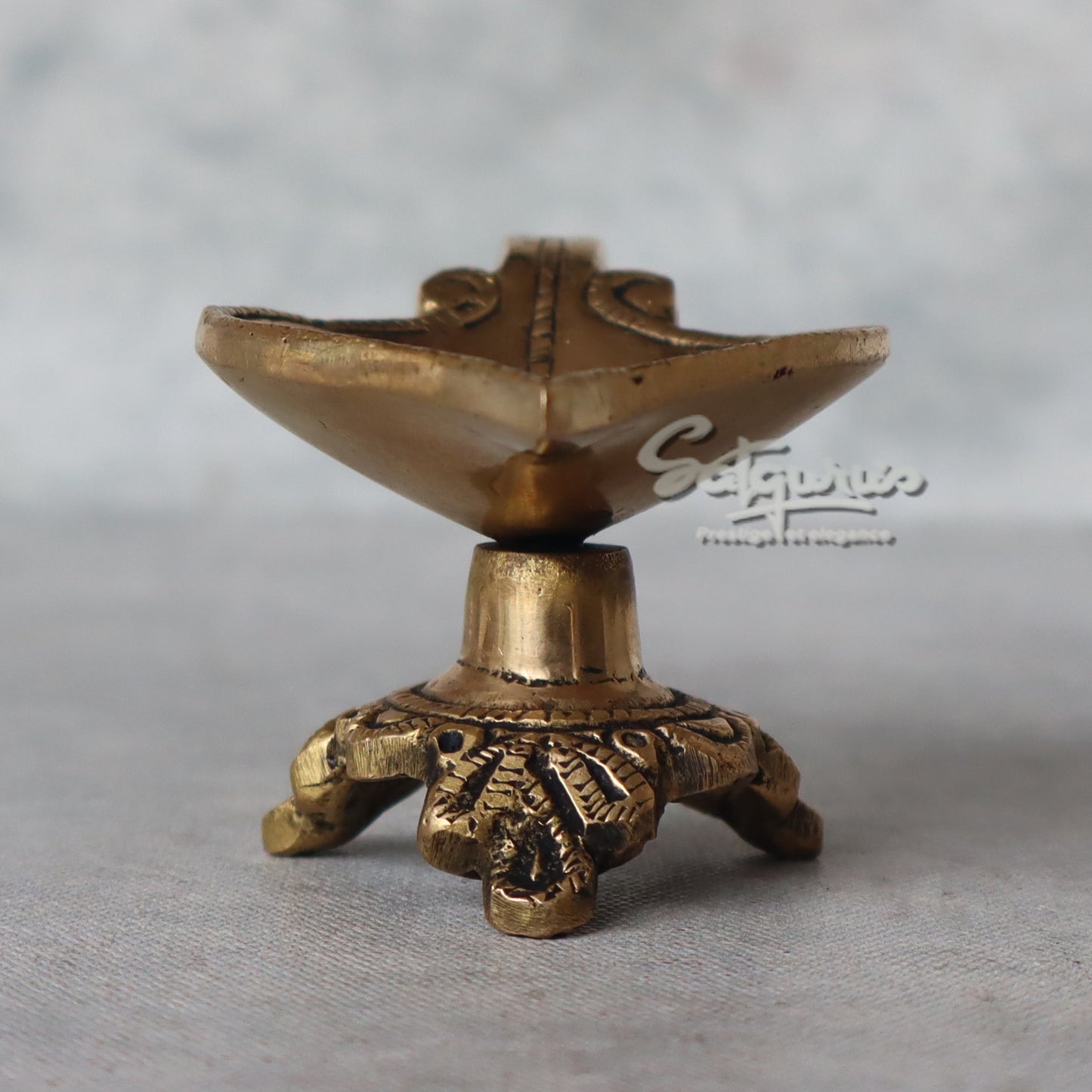 Brass Diya by Satgurus