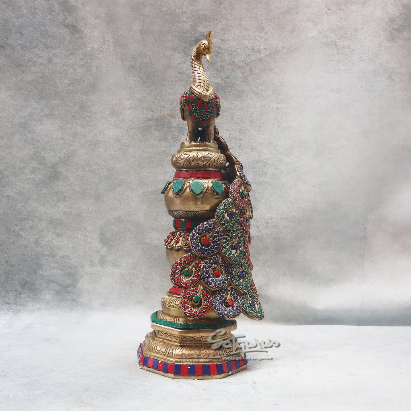 Peacock On Pillar by Satgurus