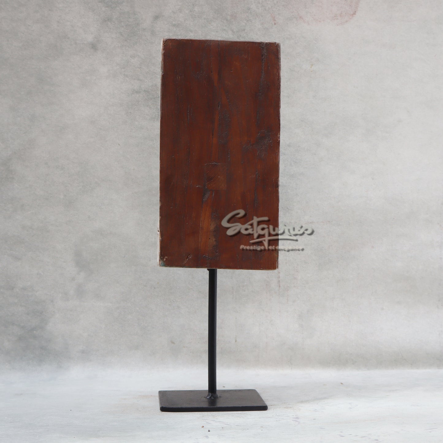 Cow Plate On Stand / Left by Satgurus