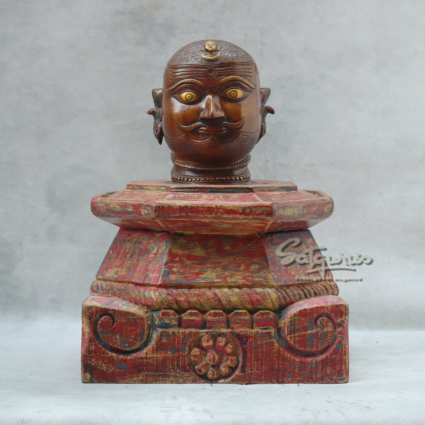 Shiva Head On Stand by Satgurus