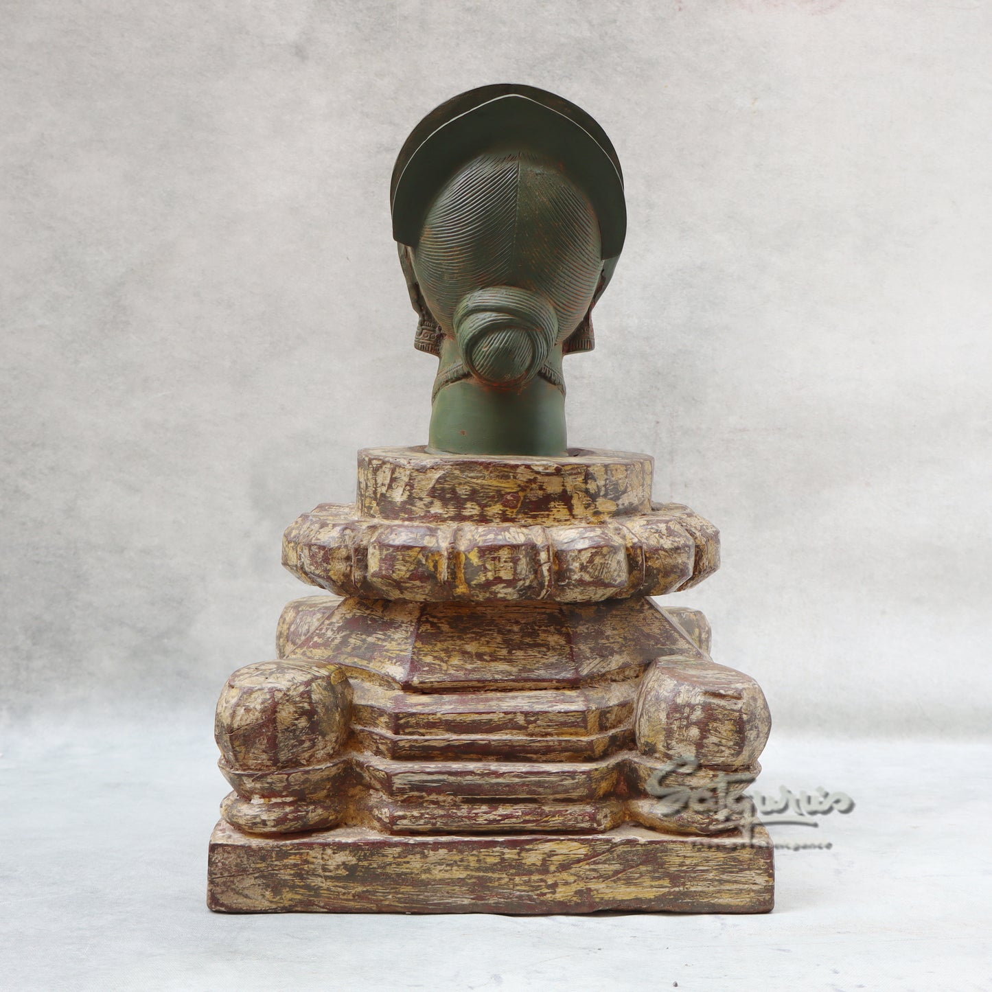 Gori Head On Stand by Satgurus
