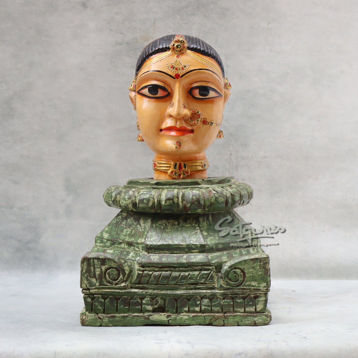 Gauri Head On Stand by Satgurus