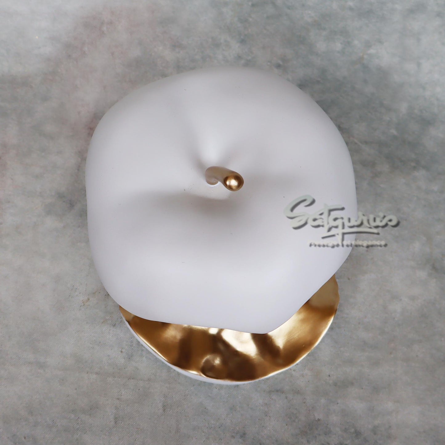 Half Apple / Big by Satgurus