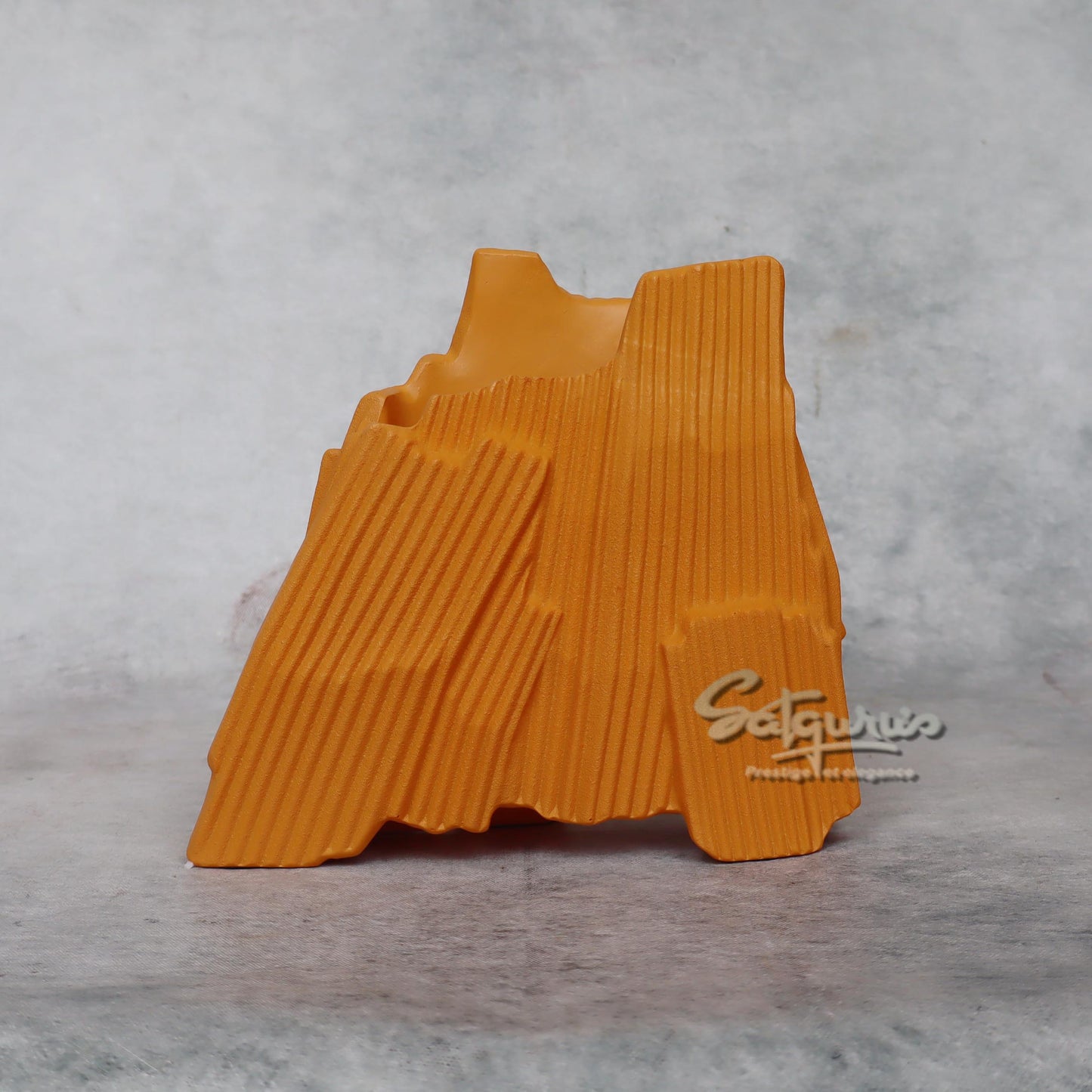 Uneven Designer Vase / Small by Satgurus