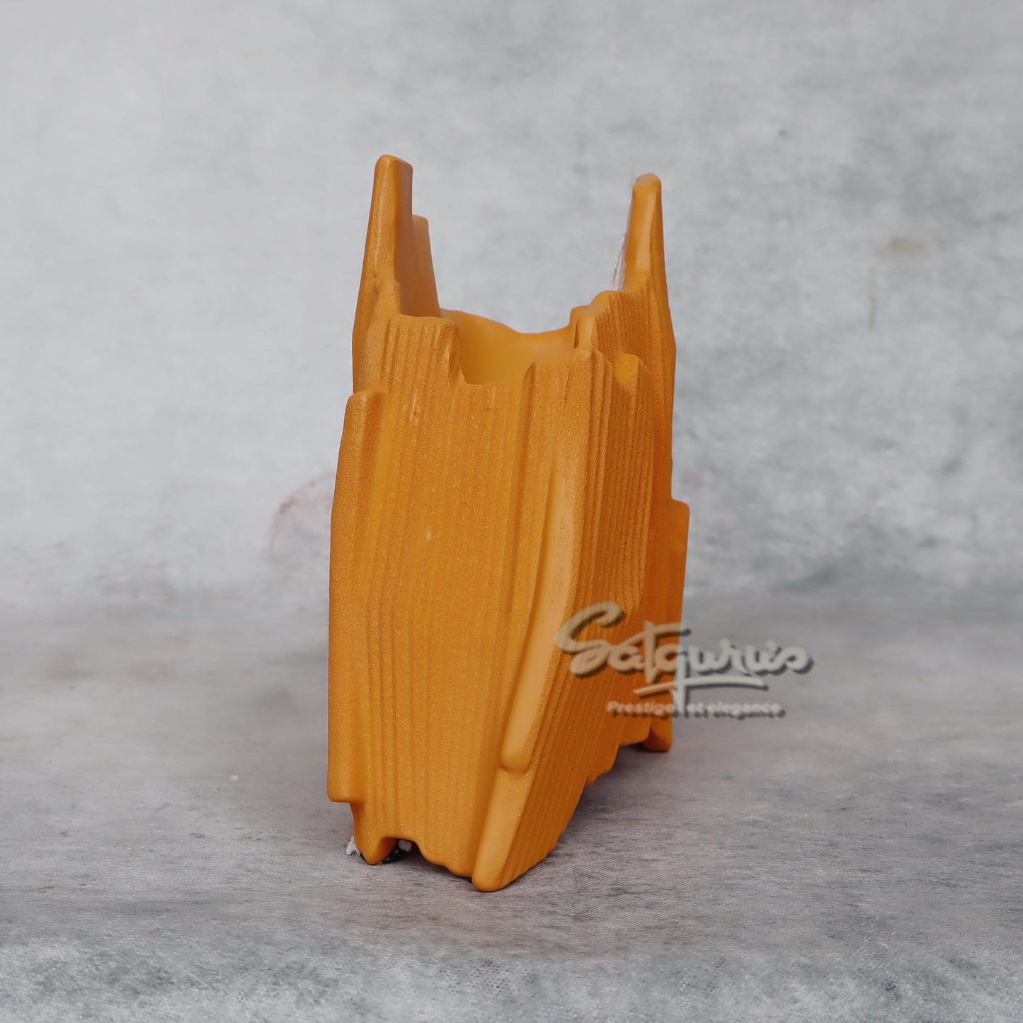 Uneven Designer Vase / Small by Satgurus