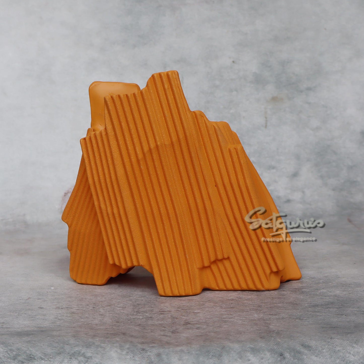 Uneven Designer Vase / Small by Satgurus