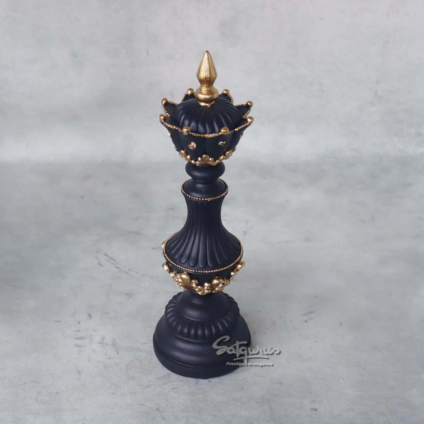 Queen Chess Table Top by Satgurus