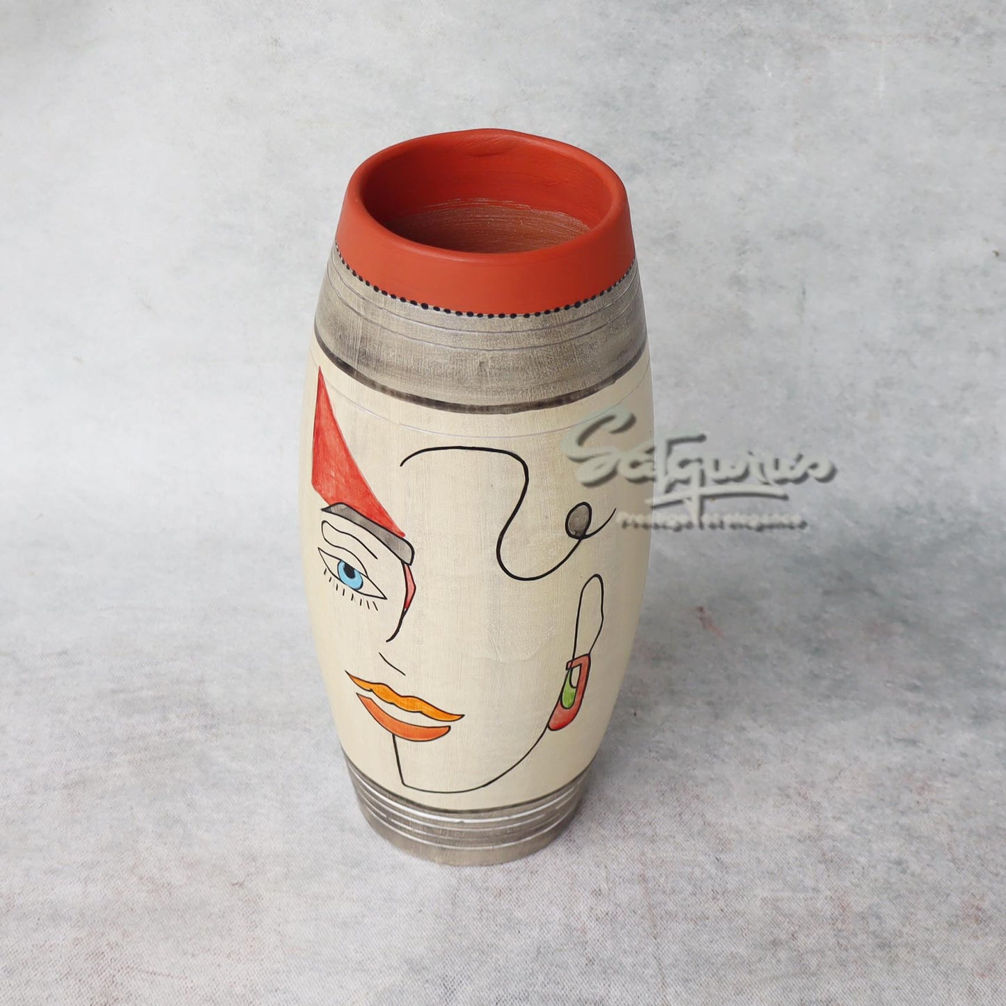 Artistic Face Motif Vase by Satgurus