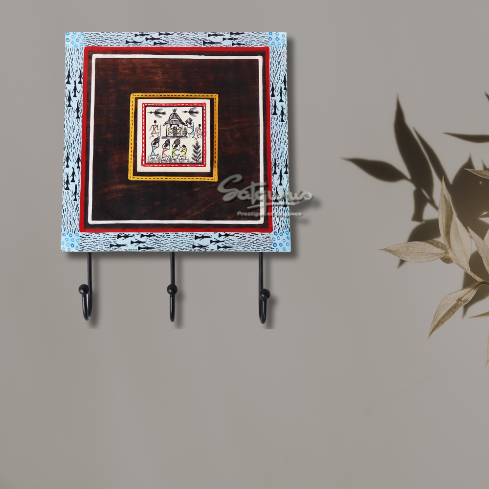 Hand painted Warli Art Towel Holder by Satgurus