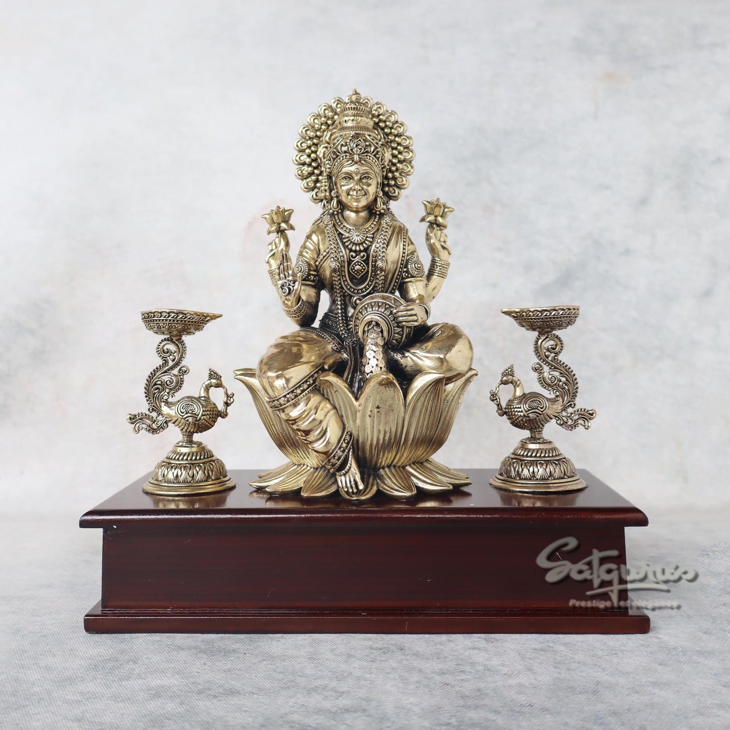 Laxmi With Lamps On Base by Satgurus