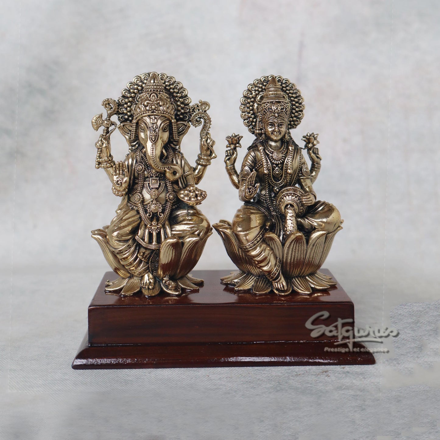 Ganesh Laxmi On Base by Satgurus