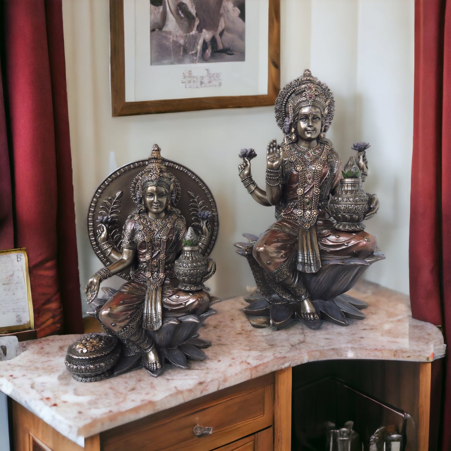 Lotus Laxmi In Metallic Finish by Satgurus