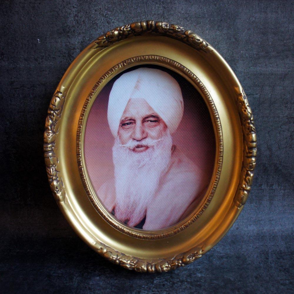 Maharaji Studio Brown - Oval Swept Frame 8 x 10 By Satgurus