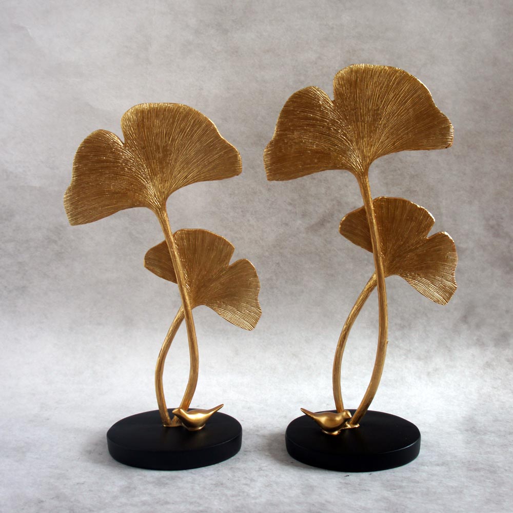 2 Leaf On Stand / Set Of 2 by Satgurus