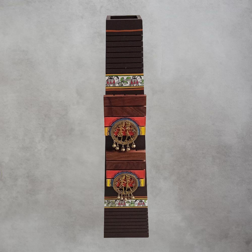 Wooden Planter by Satgurus